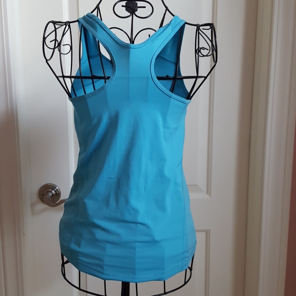 Nike Training Tank - Picture 2 of 5